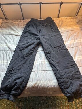 Men's Black Jogger Sweatpants with Zippered Pockets